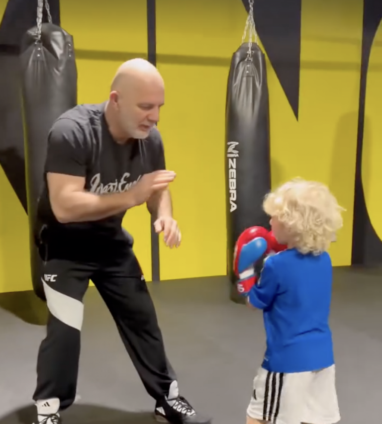Kampfsport für kinder,Kinderselbstverteidigung,Boxen für kinder,bjj kindertraining